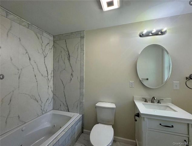 30 Daly Road, Middletown, NY 10940