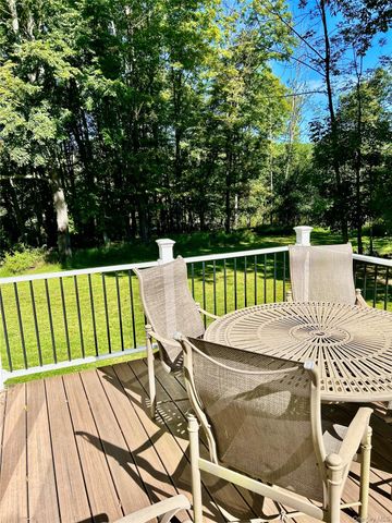 30 Daly Road, Middletown, NY 10940