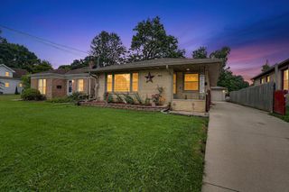 418 Blaine AVENUE, Racine, WI 53405