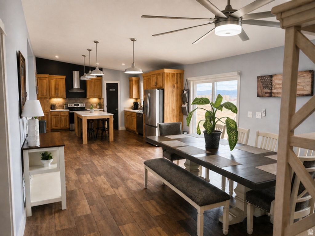 Image 3 of property listing at 21031 W 5000 S, Duchesne, UT 84021