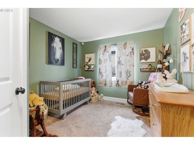 2726 NINA Pl, Hubbard, OR 97032