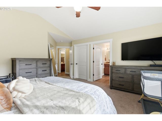 2726 NINA Pl, Hubbard, OR 97032