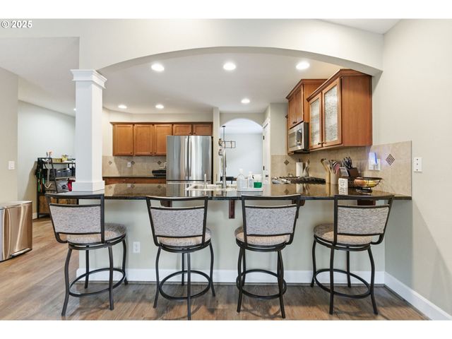 2726 NINA Pl, Hubbard, OR 97032