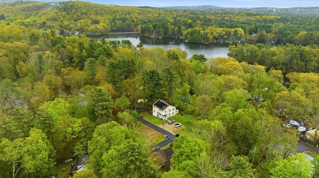 64 S Cottage Rd, Holland, MA 01521