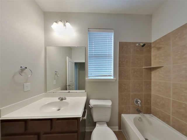 410 Heatherton Hill Drive, Rosenberg, TX 77469