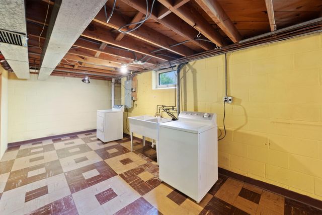 3815 Douglas Drive N, Crystal, MN 55422