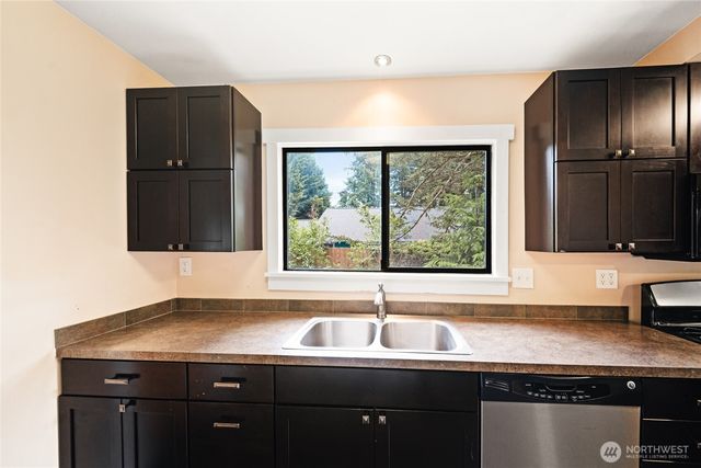 1219 9th Avenue SW, Olympia, WA 98502