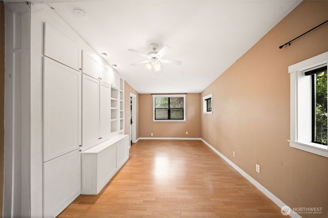 1219 9th Avenue SW, Olympia, WA 98502