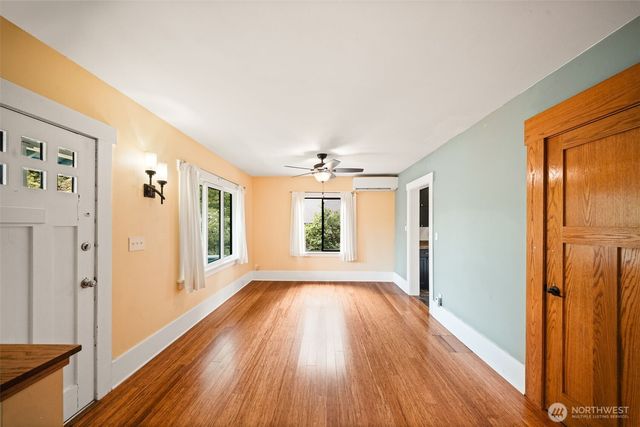 1219 9th Avenue SW, Olympia, WA 98502