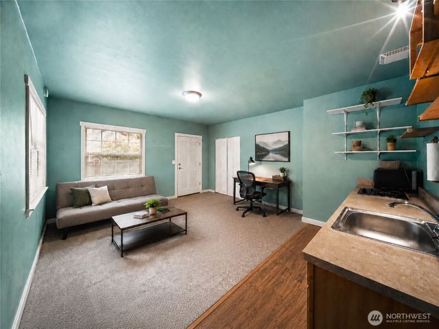 1219 9th Avenue SW, Olympia, WA 98502