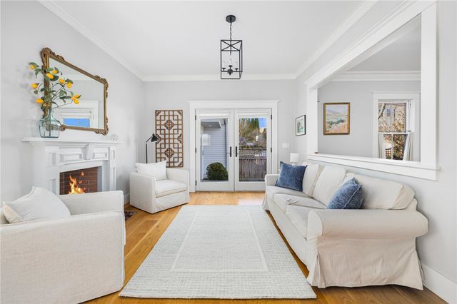 131 Eustis Avenue, Newport, RI 02840