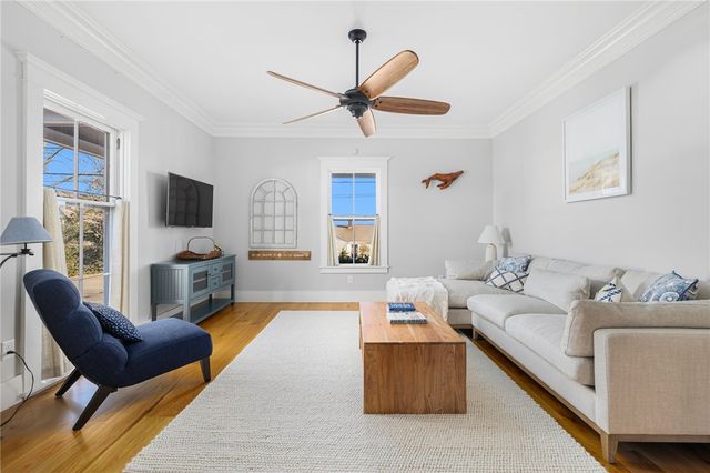 131 Eustis Avenue, Newport, RI 02840