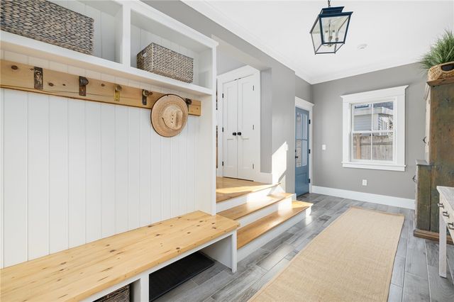 131 Eustis Avenue, Newport, RI 02840