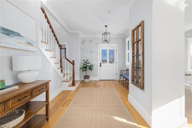 131 Eustis Avenue, Newport, RI 02840