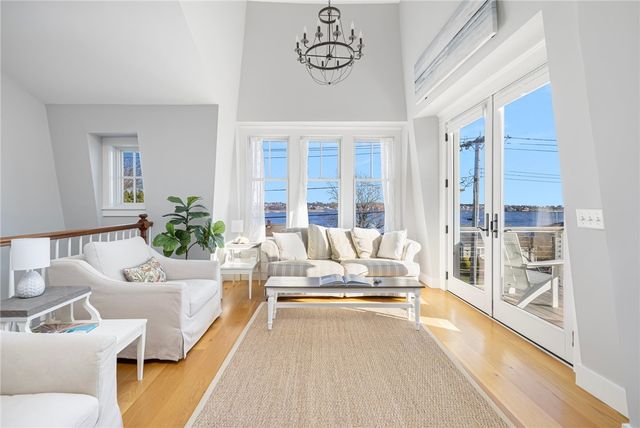 131 Eustis Avenue, Newport, RI 02840