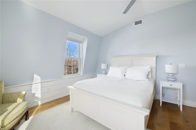 131 Eustis Avenue, Newport, RI 02840