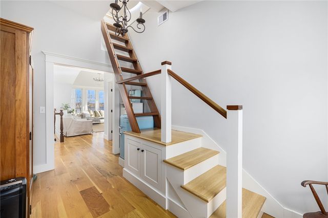 131 Eustis Avenue, Newport, RI 02840