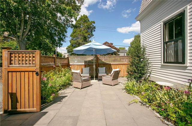 131 Eustis Avenue, Newport, RI 02840