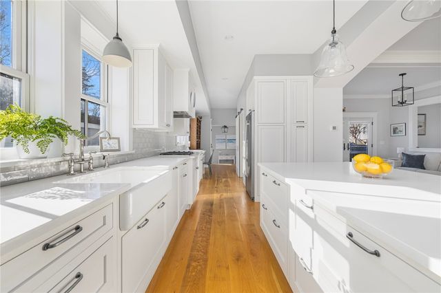 131 Eustis Avenue, Newport, RI 02840