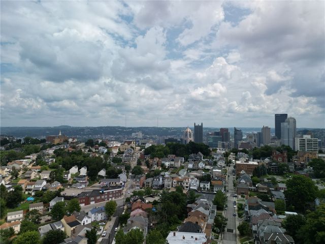 305-309 Natchez St, Mt Washington, PA 15211