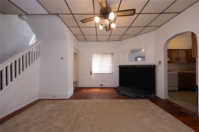 305-309 Natchez St, Mt Washington, PA 15211