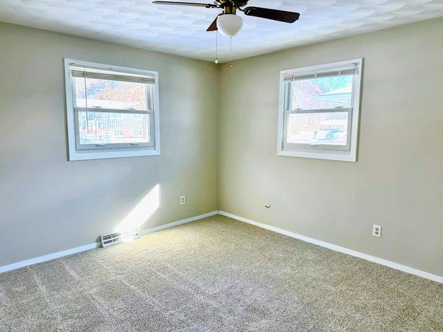 137 Pedretti Parkway, Prairie Du Chien, WI 53821