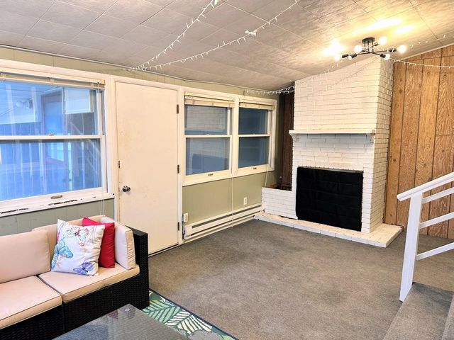 137 Pedretti Parkway, Prairie Du Chien, WI 53821