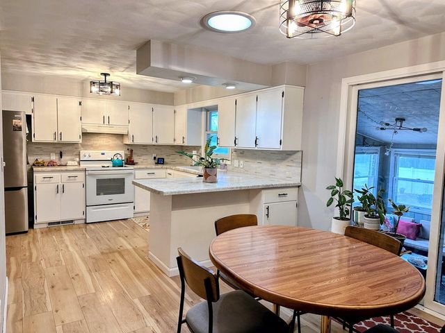 137 Pedretti Parkway, Prairie Du Chien, WI 53821