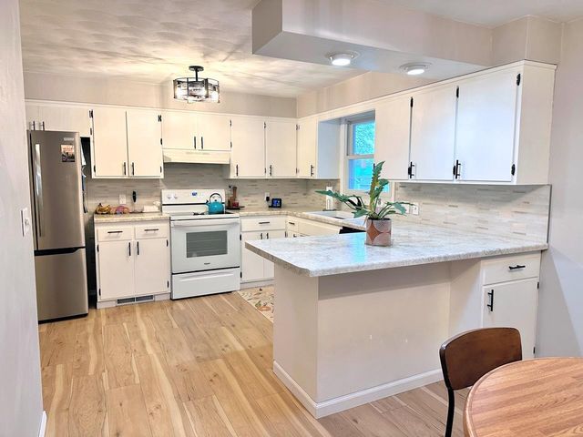 137 Pedretti Parkway, Prairie Du Chien, WI 53821