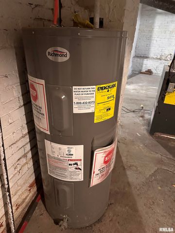 1304 S WALNUT Street, Springfield, IL 62704