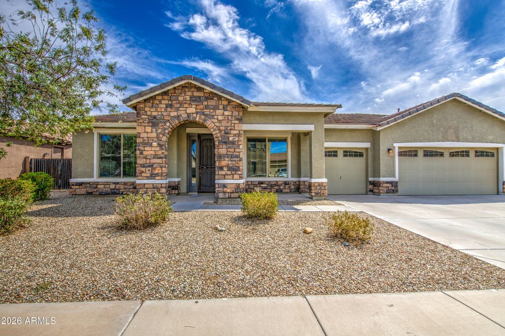 16205 W COCOPAH Street, Goodyear, AZ 85338 — photo 2