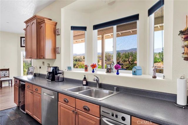 5137 Cygnet, Phelan, CA 92371