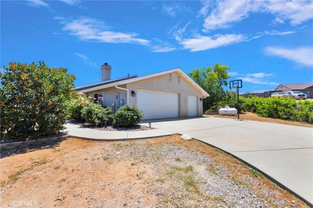 5137 Cygnet, Phelan, CA 92371