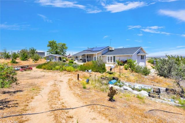 5137 Cygnet, Phelan, CA 92371