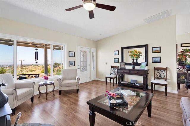 5137 Cygnet, Phelan, CA 92371