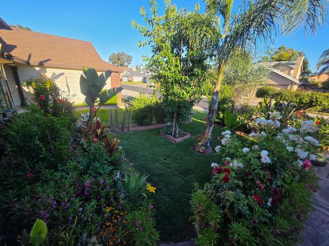5131 Olivehurst Way, Elk Grove, CA 95758