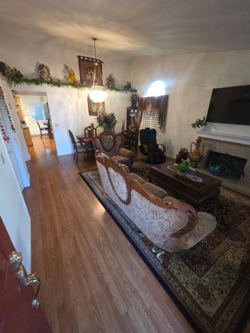 5131 Olivehurst Way, Elk Grove, CA 95758