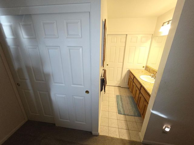5131 Olivehurst Way, Elk Grove, CA 95758