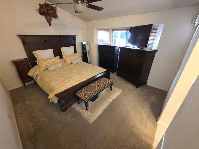 5131 Olivehurst Way, Elk Grove, CA 95758