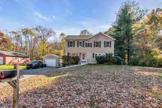 21 Crestwood Circle, Salem, NH 03079