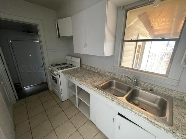 2405 SW 4th Avenue, Amarillo, TX 79106