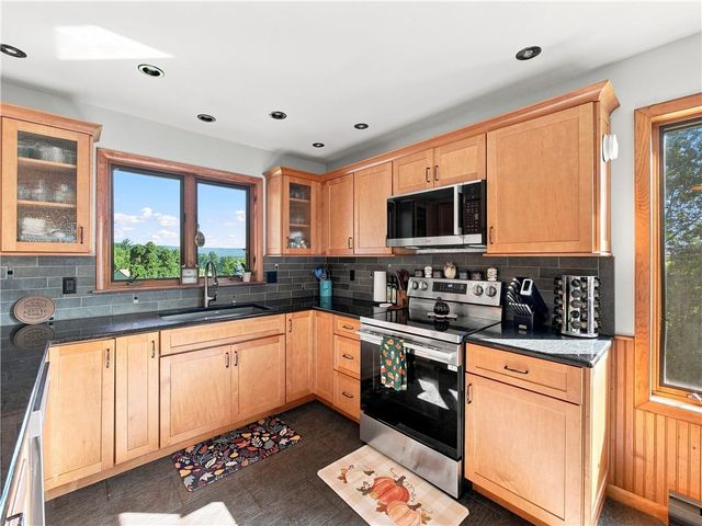 2154 Ranch Road, Slatington Boro, PA 18080