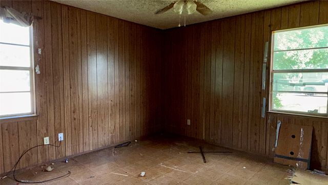 509 N 10th Street, Sanger, TX 76266