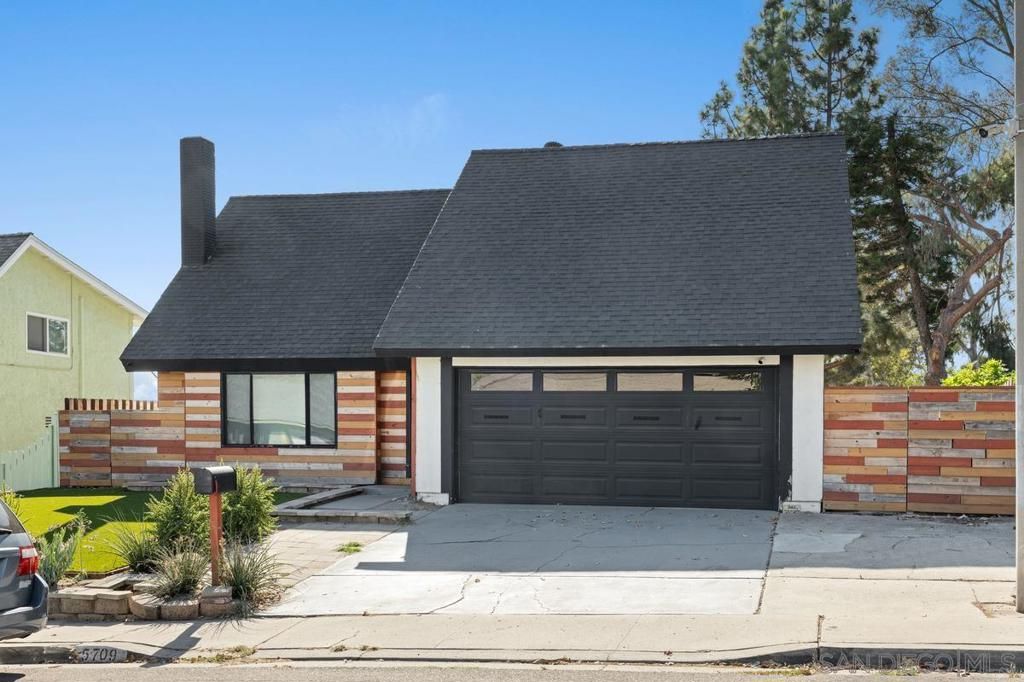 5709 Old Memory Lane, San Diego, CA 92114 — exterior