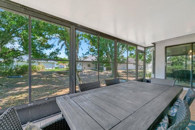 5872 PAUMA COURT, Sarasota, FL 34232