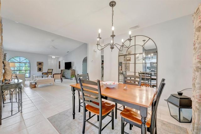 5872 PAUMA COURT, Sarasota, FL 34232