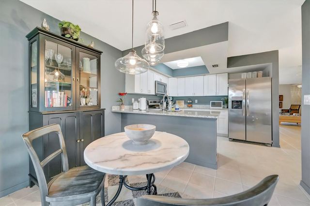 5872 PAUMA COURT, Sarasota, FL 34232