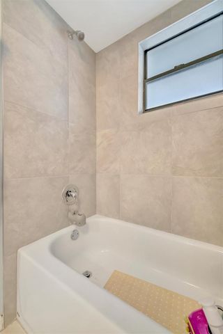 5872 PAUMA COURT, Sarasota, FL 34232