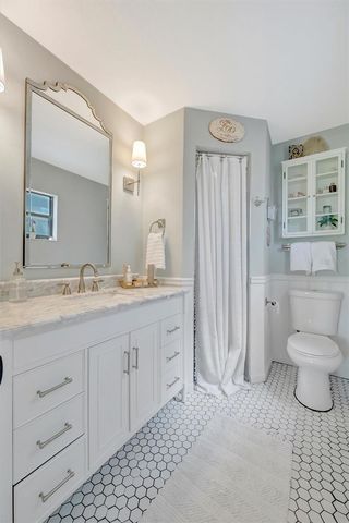 5872 PAUMA COURT, Sarasota, FL 34232