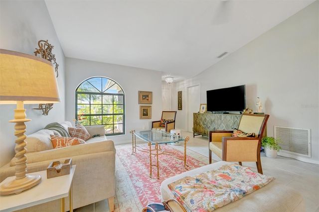 5872 PAUMA COURT, Sarasota, FL 34232